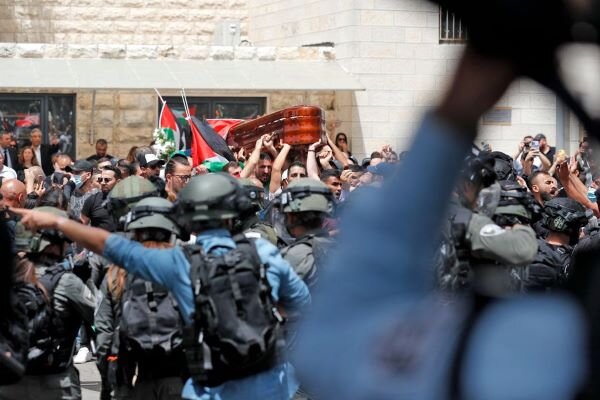 سیاست اسرائیل: پیام رسان را بکش و به سوگواران حمله کن