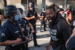 اعتراضات ضد نژادپرستی در آمریکا به خشونت کشیده شد