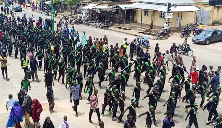 دهها شهید و زخمی در یورش نیروهای نیجریه به مراسم عزاداری شیعیان