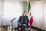ایران جایی نیست که کسی بتواند کودتا یا انقلاب رنگین کند