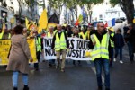 جلیقه‌ زردها به خیابان‌های پاریس بازگشتند