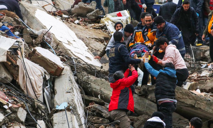 شمار قربانیان زلزله ترکیه و سوریه به ۴۴۵۳ نفر رسید
