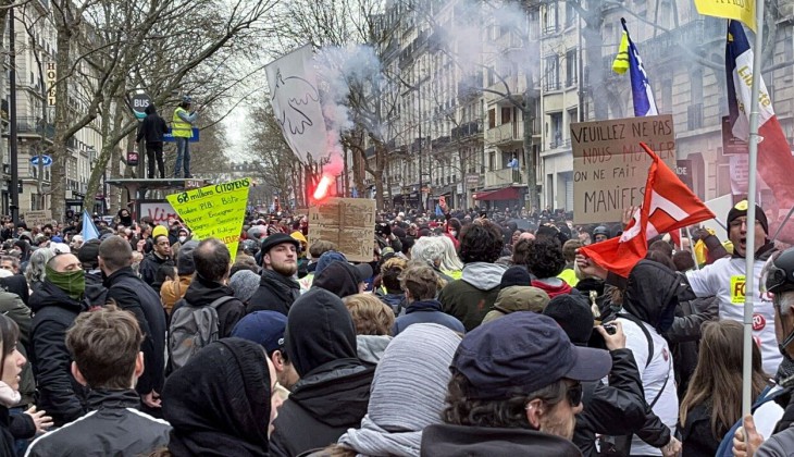 تداوم شعله اعتراضات در فرانسه / درخواست برپایی اعتراض مردمی در روز جهانی کارگر
