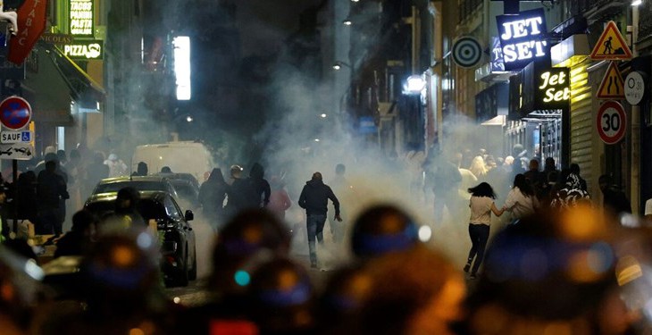 پلیس فرانسه ۴ هزار معترض را بازداشت کرد