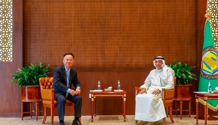 تاکید دبیرکل شورای خلیج فارس بر تقویت همکاری‌ها با چین