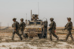 تجهیزات نظامی ائتلاف آمریکایی از سوریه به عراق منتقل می‌شود